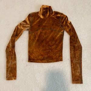 Wilfred crop turtle neck